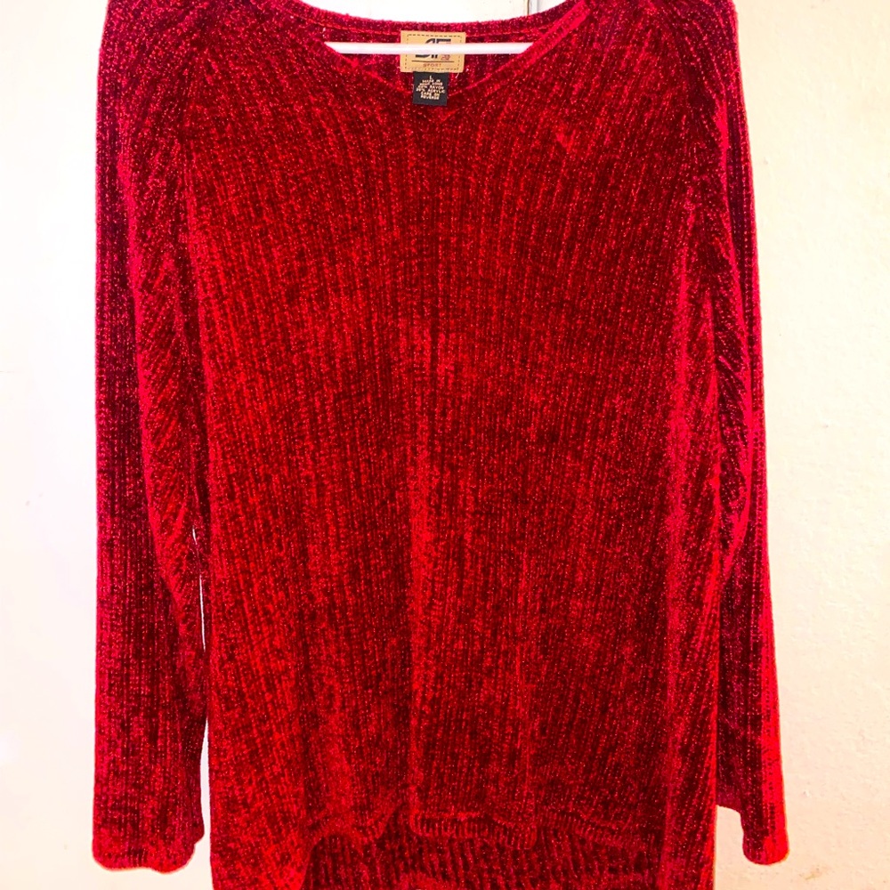 Red knitted Sweater